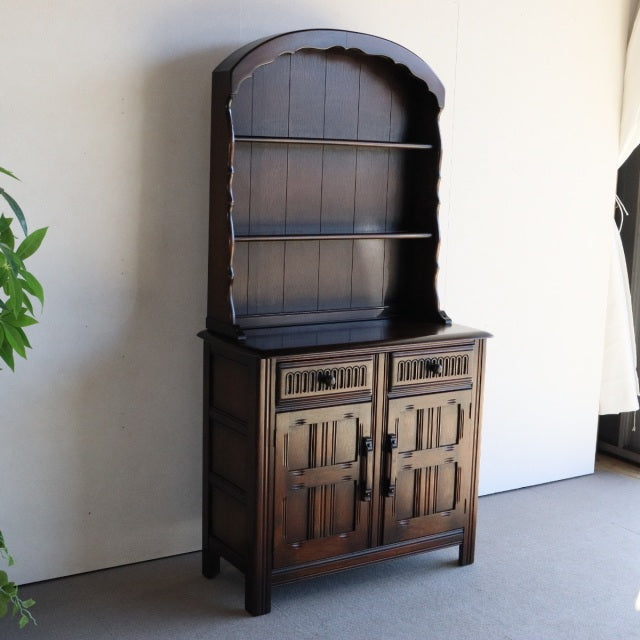 ウェルチグレープ100！　Bennett Woodworkingのウェルシュドレッサー　オーク材　商品番号24041