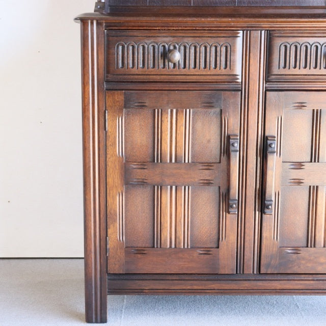 ウェルチグレープ100！　Bennett Woodworkingのウェルシュドレッサー　オーク材　商品番号24041