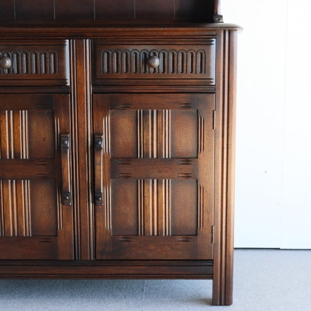 ウェルチグレープ100！　Bennett Woodworkingのウェルシュドレッサー　オーク材　商品番号24041