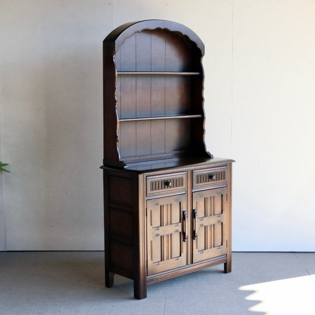 ウェルチグレープ100！　Bennett Woodworkingのウェルシュドレッサー　オーク材　商品番号24041