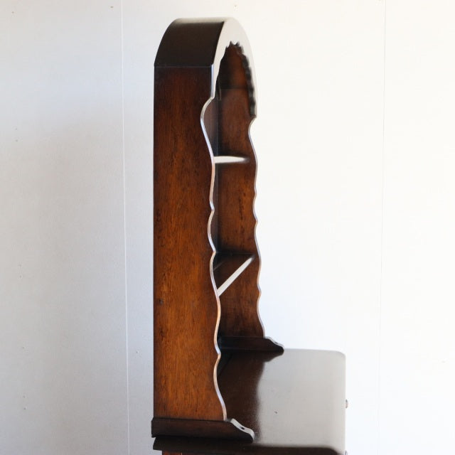 ウェルチグレープ100！　Bennett Woodworkingのウェルシュドレッサー　オーク材　商品番号24041