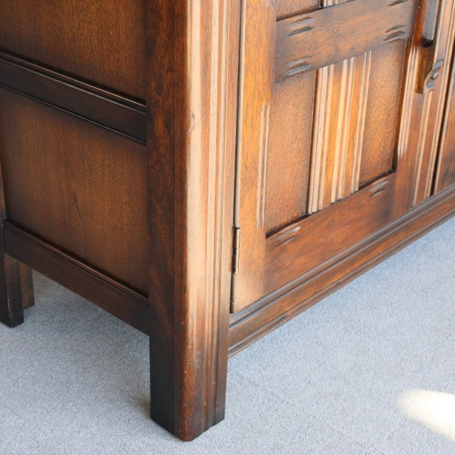 ウェルチグレープ100！　Bennett Woodworkingのウェルシュドレッサー　オーク材　商品番号24041
