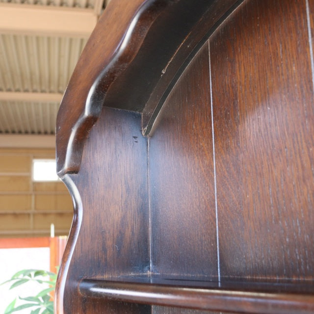 ウェルチグレープ100！　Bennett Woodworkingのウェルシュドレッサー　オーク材　商品番号24041