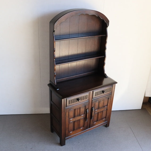 ウェルチグレープ100！　Bennett Woodworkingのウェルシュドレッサー　オーク材　商品番号24041
