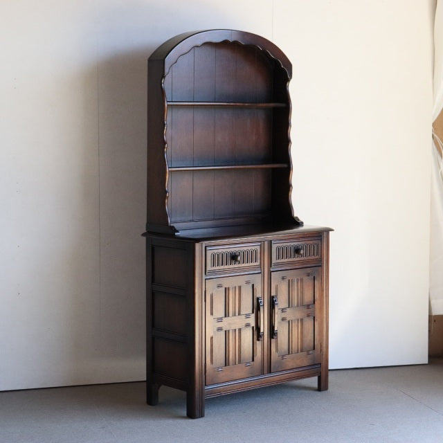 ウェルチグレープ100！　Bennett Woodworkingのウェルシュドレッサー　オーク材　商品番号24041
