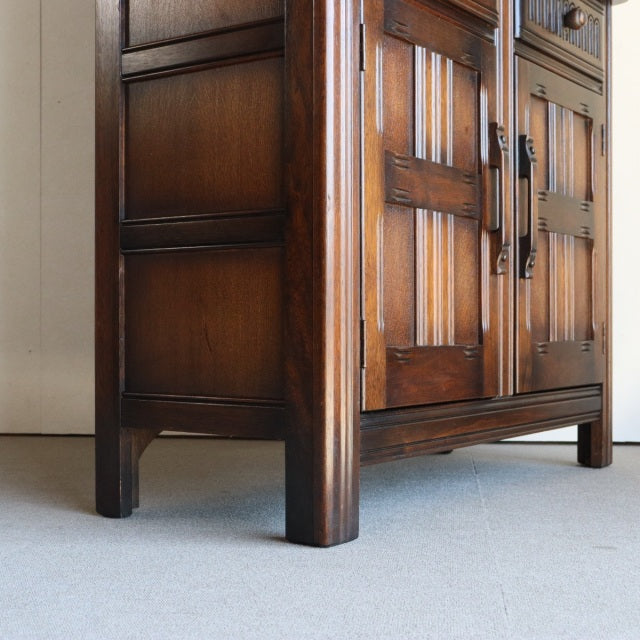 ウェルチグレープ100！　Bennett Woodworkingのウェルシュドレッサー　オーク材　商品番号24041