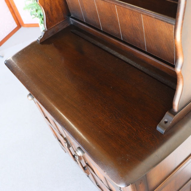 ウェルチグレープ100！　Bennett Woodworkingのウェルシュドレッサー　オーク材　商品番号24041
