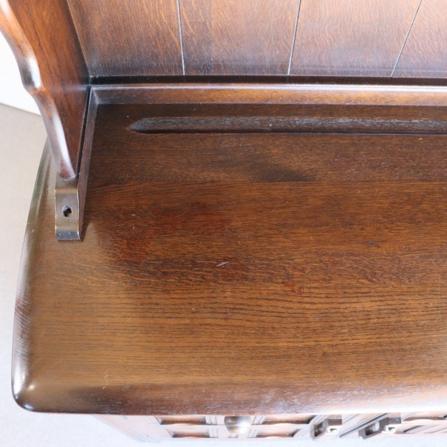 ウェルチグレープ100！　Bennett Woodworkingのウェルシュドレッサー　オーク材　商品番号24041