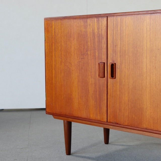 Borge Mogensenキャビネット【ニンマリ】 | ItemCode-VIND22 | 送料込