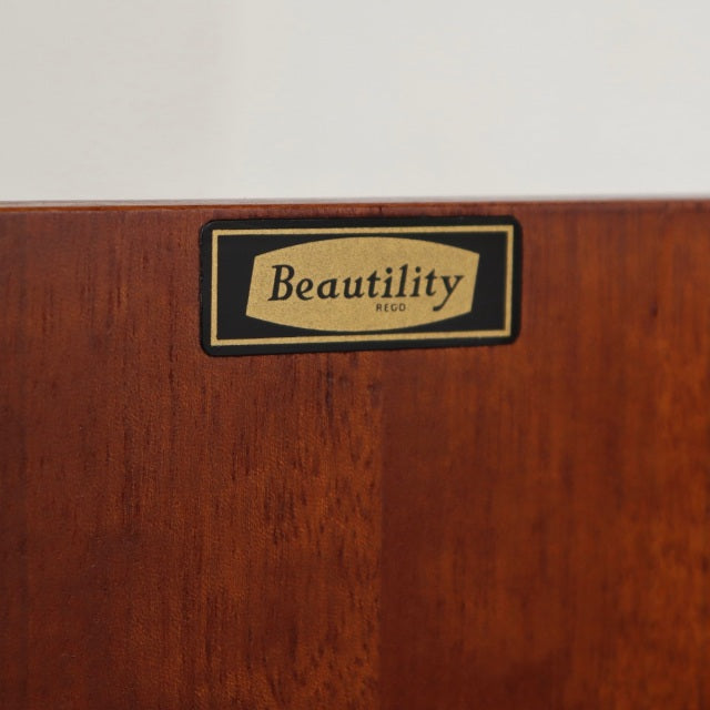ビューティリティBEAUTILITY製サイドボード　【店長がサドフスキー親方を感じる理由が判明しました】　ItemCode-28108