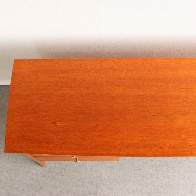 『ガッチャメン』　ウィリアム・ローレンスのデスク　商品番号25004