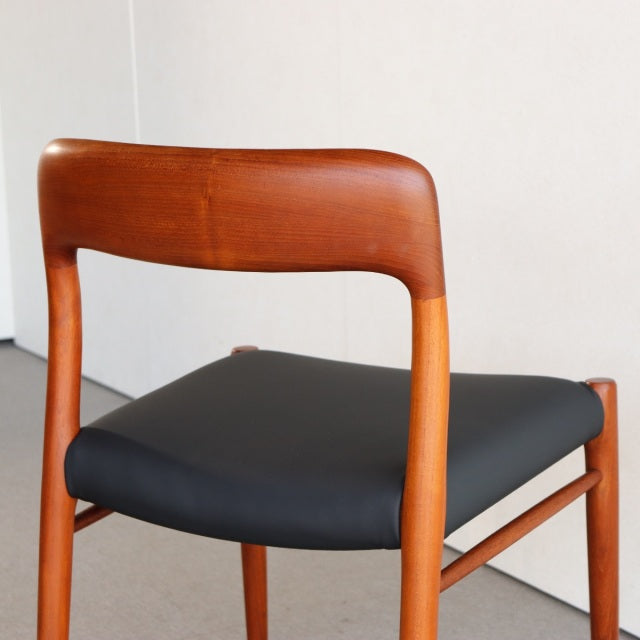 持ち帰り専用デンマーク Niels.O.Mollerニルス・オット・モラー製　ダイニングチェア 商品番号【23182d】
