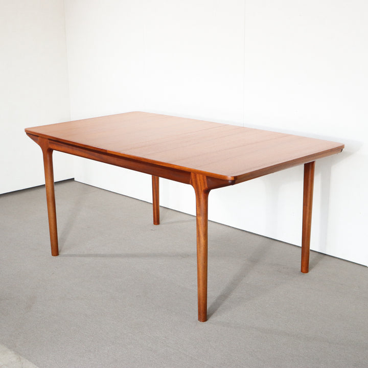 【comingsoon!】 MCINTOSH T3 DINING TABLE ItemCode-DAWN27