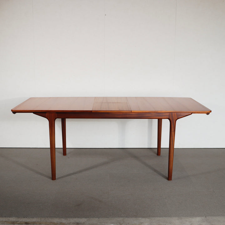 【comingsoon!】 MCINTOSH T3 DINING TABLE ItemCode-DAWN27