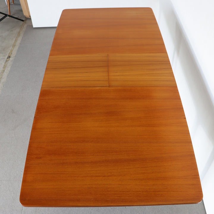 【comingsoon!】 MCINTOSH T3 DINING TABLE ItemCode-DAWN27