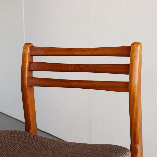 持ち帰り専用！ヴィンテージ ダイニングチェア 座面張替済 商品番号25144d