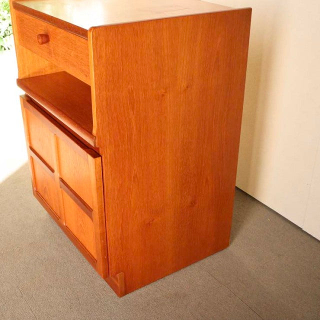 ネイサンNathanの小さめの棚　商品番号24165