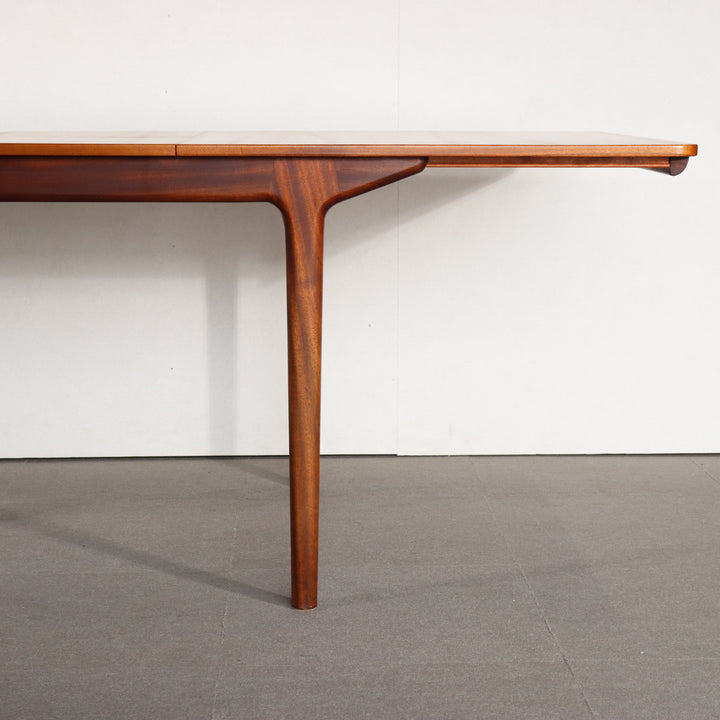 【comingsoon!】 MCINTOSH T3 DINING TABLE ItemCode-DAWN27