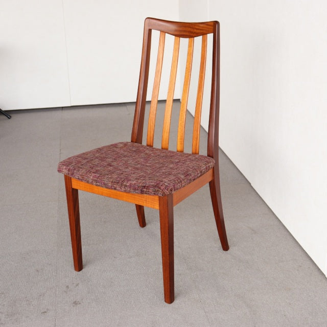 【名作】G-PLAN Slatted-back Dining Chair designed by Leslie G Dandy　座面張替済 商品番号23099f