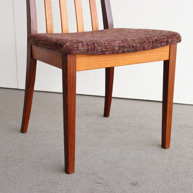 【名作】G-PLAN Slatted-back Dining Chair designed by Leslie G Dandy　座面張替済 商品番号23099f