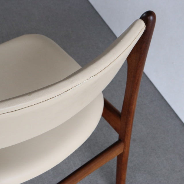 『椅子』　エリック・バッハ　Erik Buch Model 49 ダイニングチェア　背もたれダメージあり　商品番号23126c