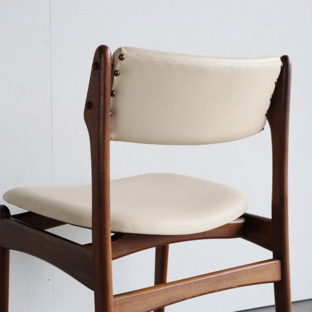 『椅子』　エリック・バッハ　Erik Buch Model 49 ダイニングチェア　背もたれダメージあり　商品番号23126c