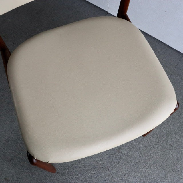 S様専用【送料込み】　2脚目以降割引あり　『椅子』　エリック・バッハ　Erik Buch Model 49 ダイニングチェア　背もたれダメージあり　商品番号23126c