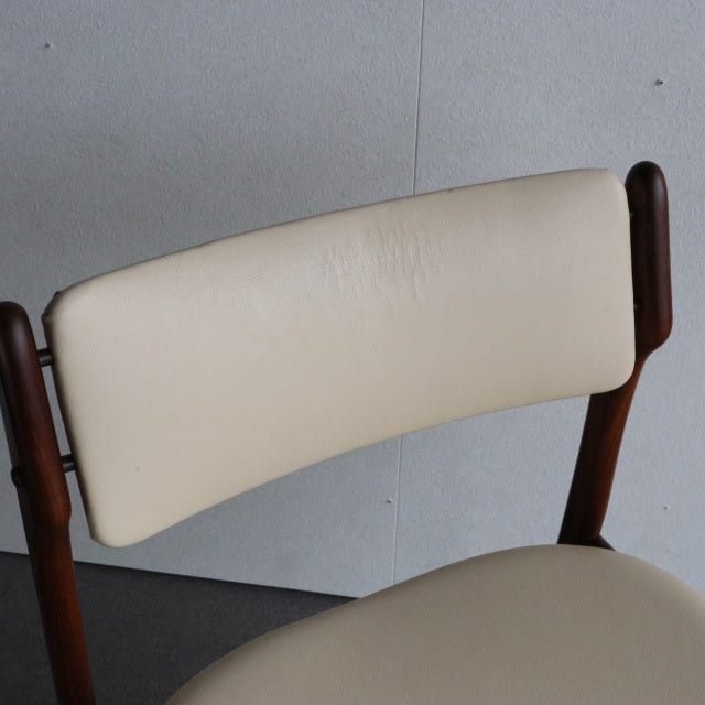 S様専用【送料込み】　2脚目以降割引あり　『椅子』　エリック・バッハ　Erik Buch Model 49 ダイニングチェア　背もたれダメージあり　商品番号23126c