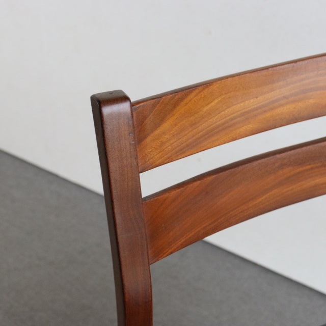 【Ｎ様引き取り専用２】WHITE & NEWTON のダイニングチェア 商品番号23166d