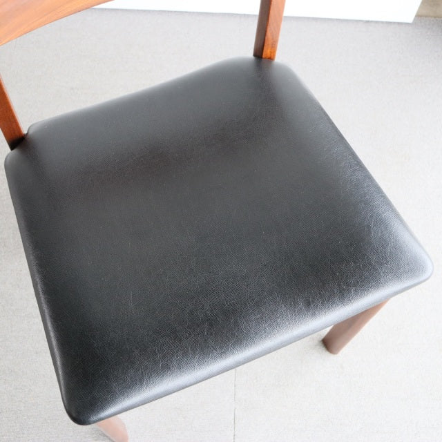 【Ｎ様引き取り専用２】WHITE & NEWTON のダイニングチェア 商品番号23166d