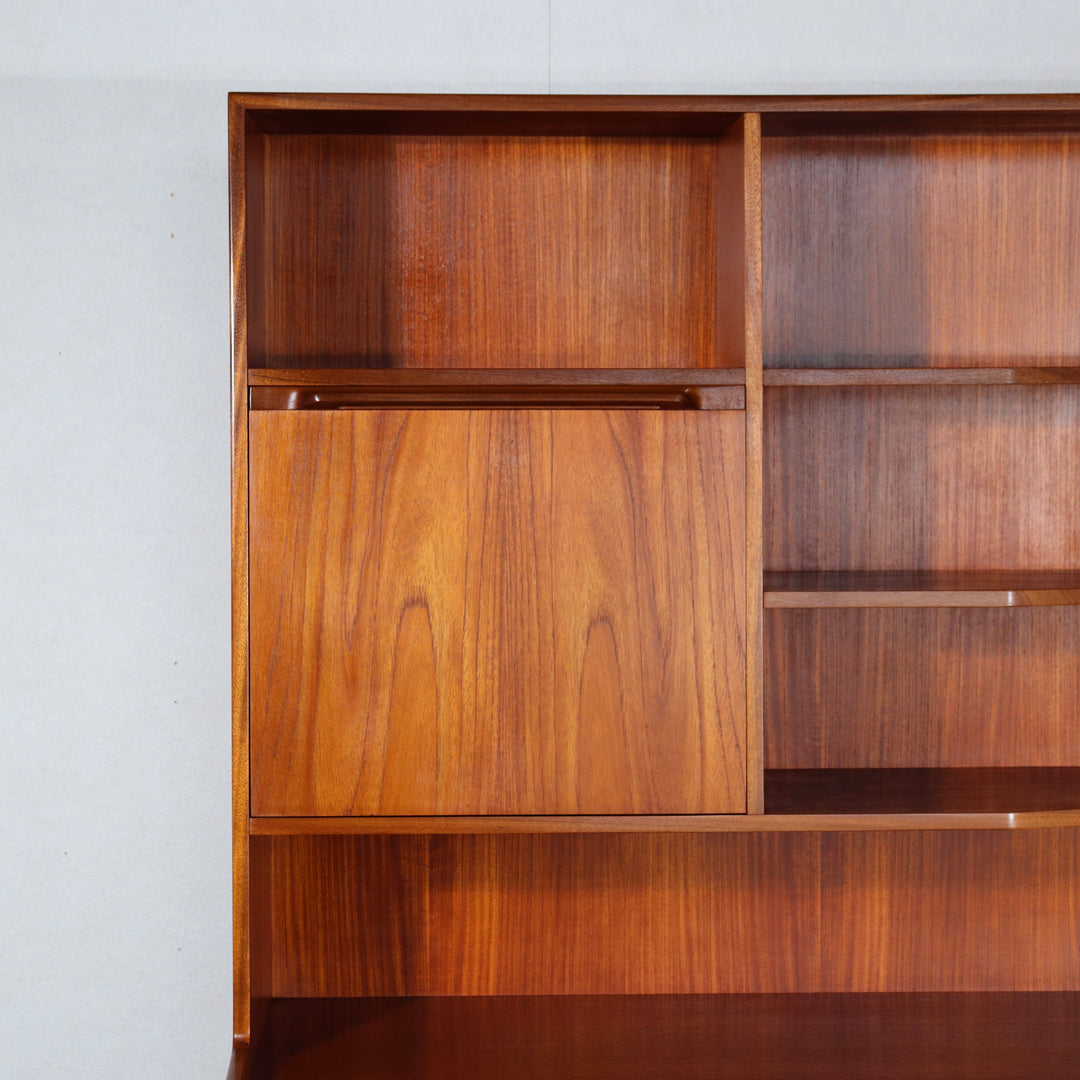 【comingsoon!】 MCINTOSH TALL BOOKCASE ItemCode-DAWN51