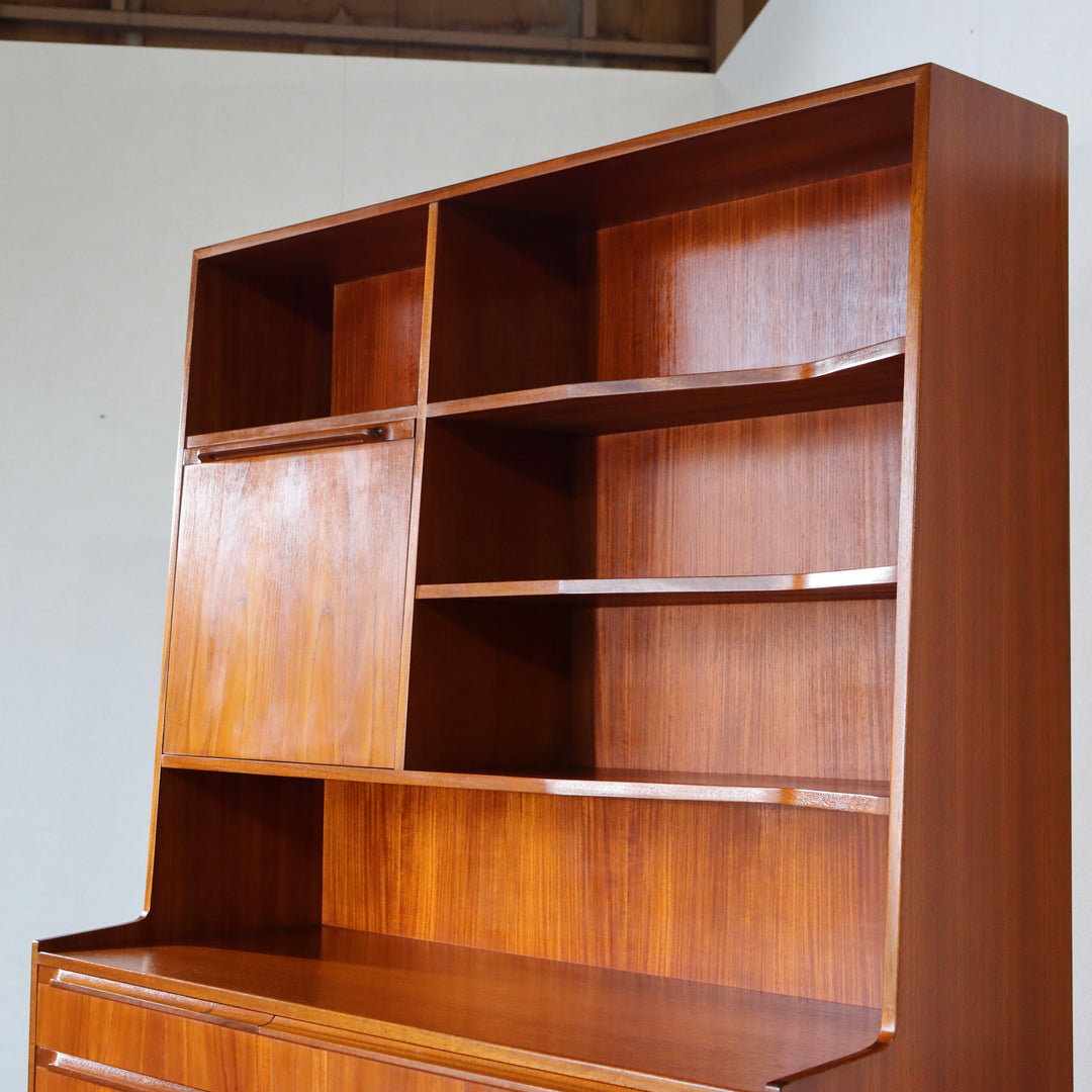 【comingsoon!】 MCINTOSH TALL BOOKCASE ItemCode-DAWN51