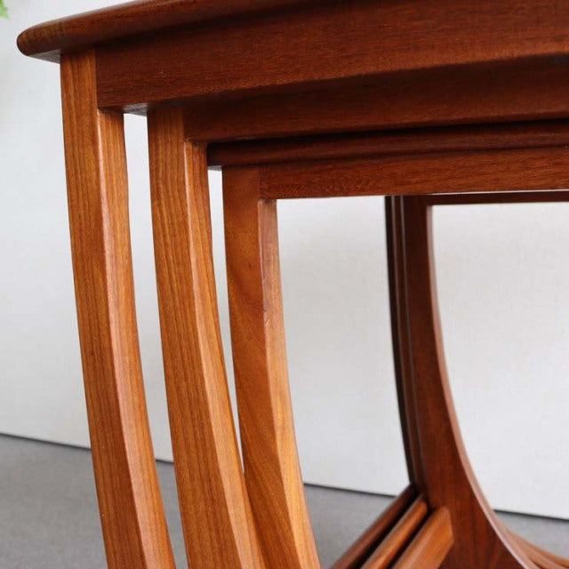 どこから見ても絵になってしまうネストテーブル　G-plan Fresco nest table　商品番号24008