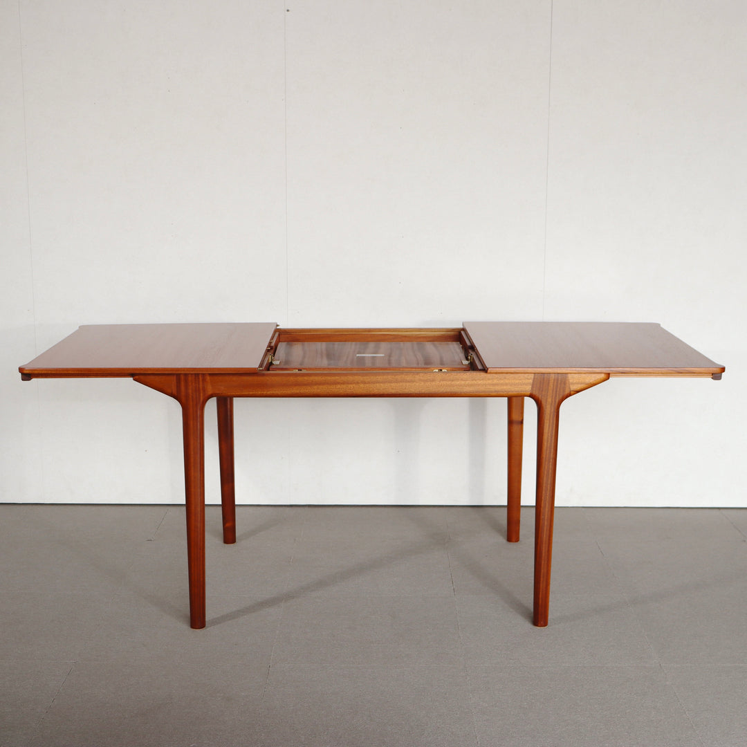 【comingsoon!】 MCINTOSH RECTANGULAR DINING TABLE ItemCode-DAWN35
