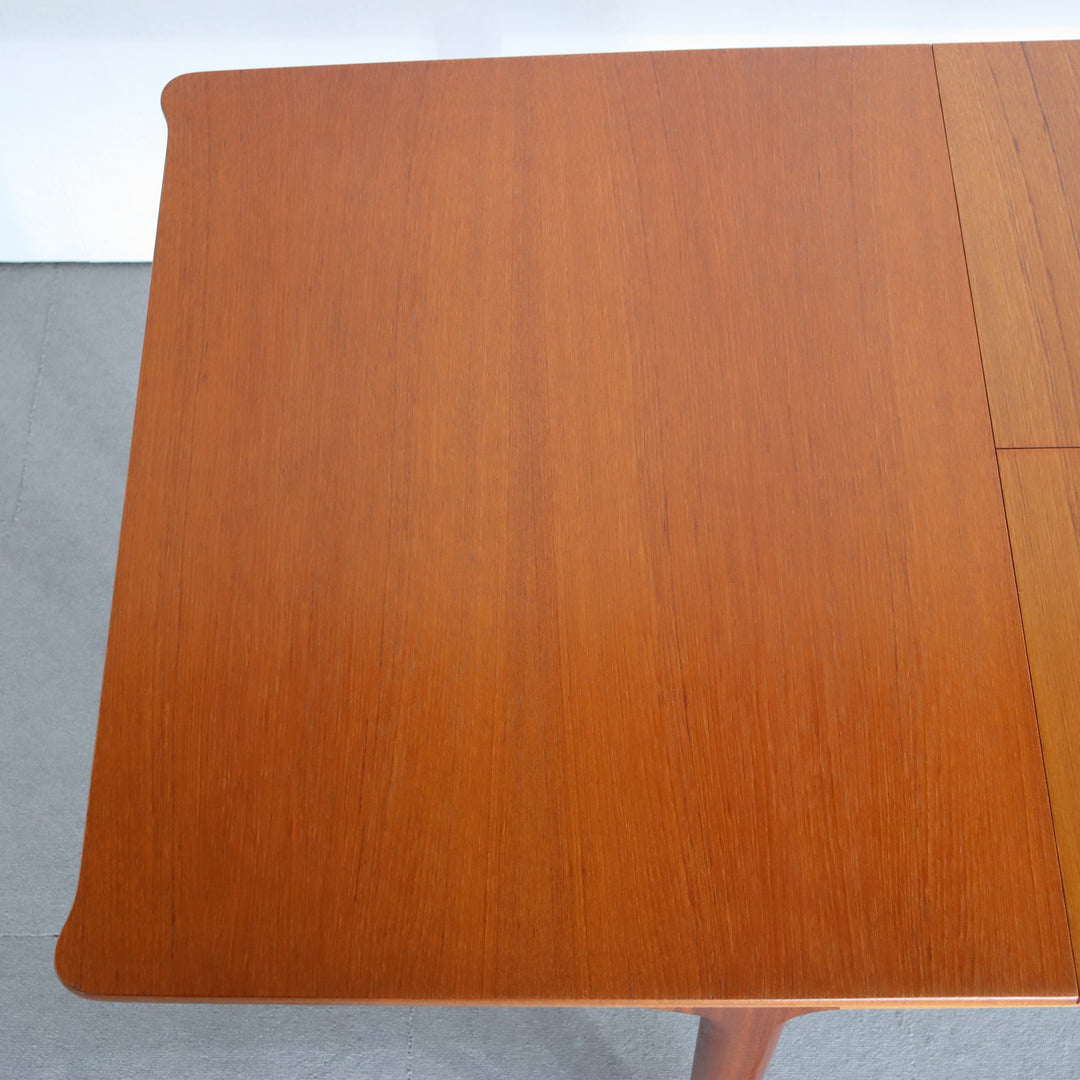 【comingsoon!】 MCINTOSH RECTANGULAR DINING TABLE ItemCode-DAWN35