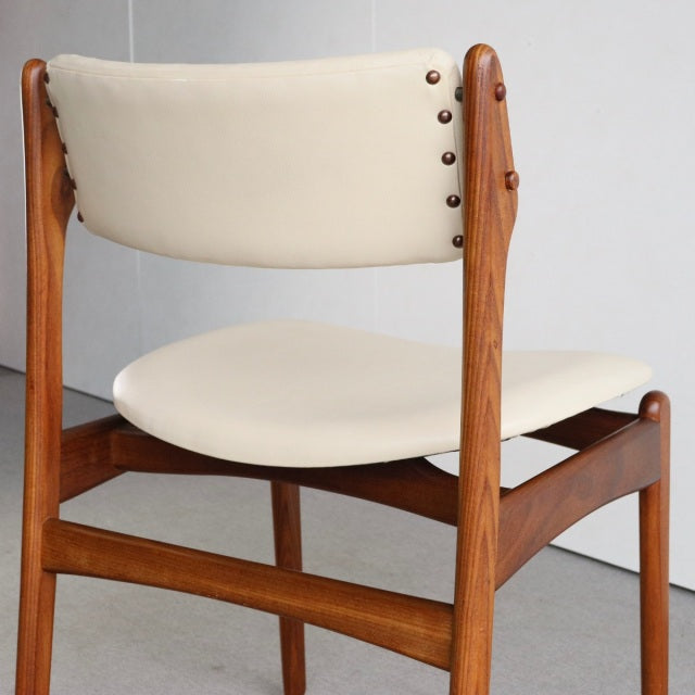 M様専用【送料込み】　2脚目以降割引あり　エリック・バッハErik Buch Model 49 ダイニングチェア　背もたれダメージあり　商品番号23126d