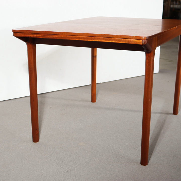 【comingsoon!】 MCINTOSH RECTANGULAR DINING TABLE ItemCode-DAWN35
