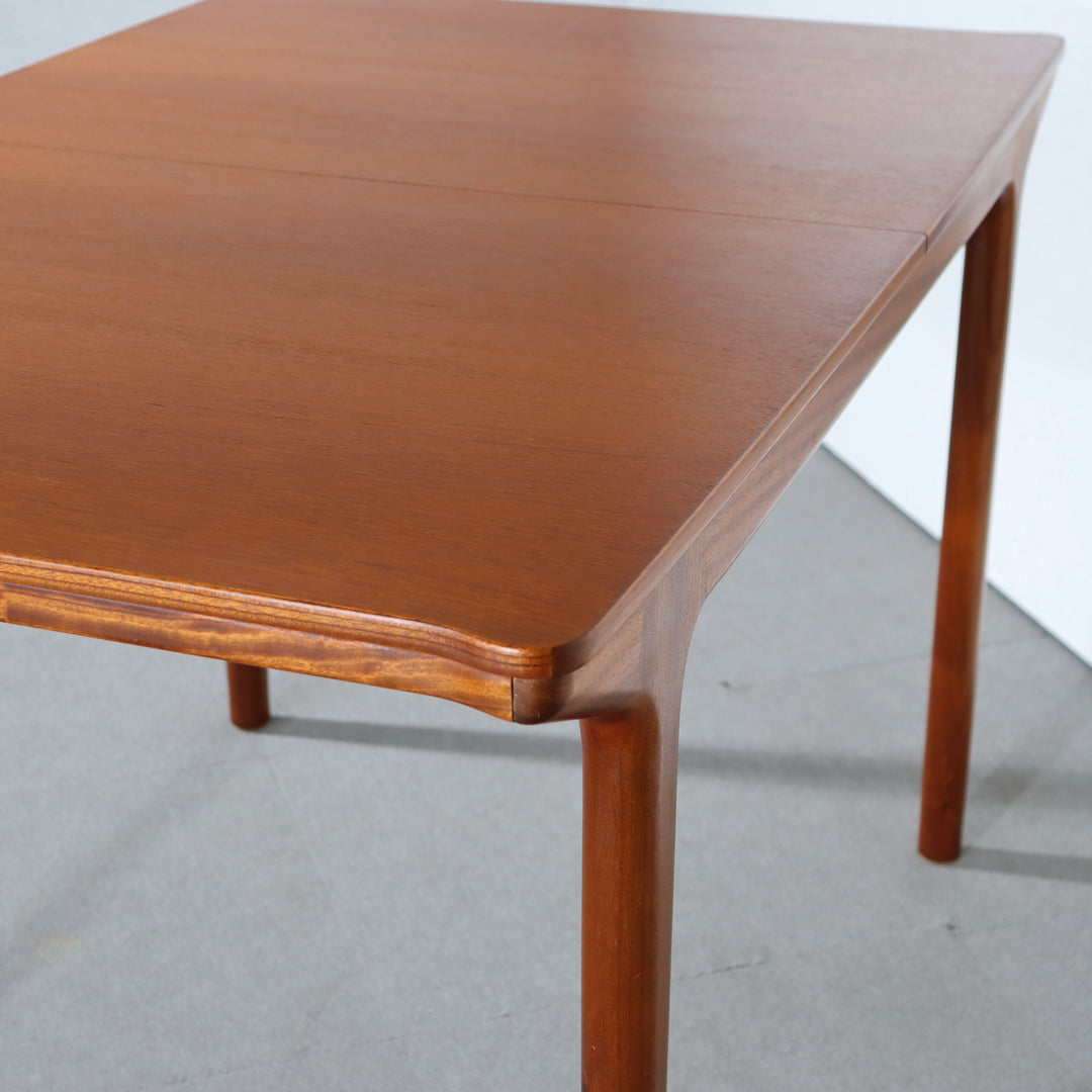 【comingsoon!】 MCINTOSH RECTANGULAR DINING TABLE ItemCode-DAWN35