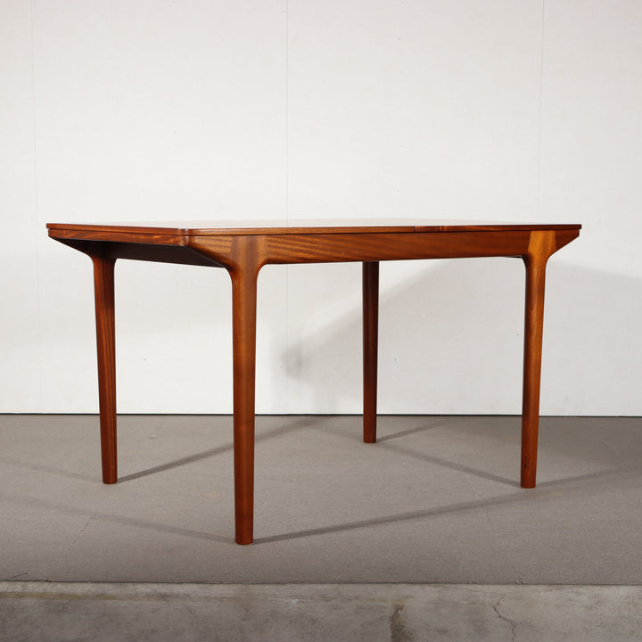 【comingsoon!】 MCINTOSH RECTANGULAR DINING TABLE ItemCode-DAWN35