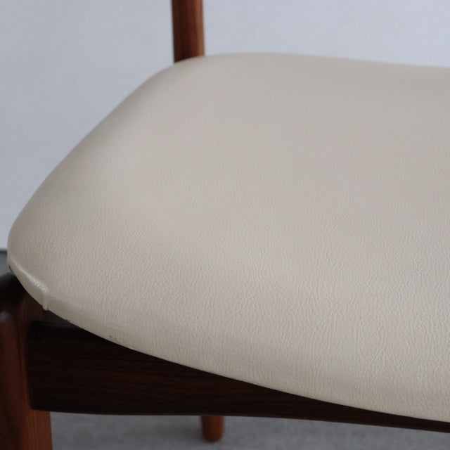 M様専用【送料込み】　2脚目以降割引あり　エリック・バッハErik Buch Model 49 ダイニングチェア　背もたれダメージあり　商品番号23126d