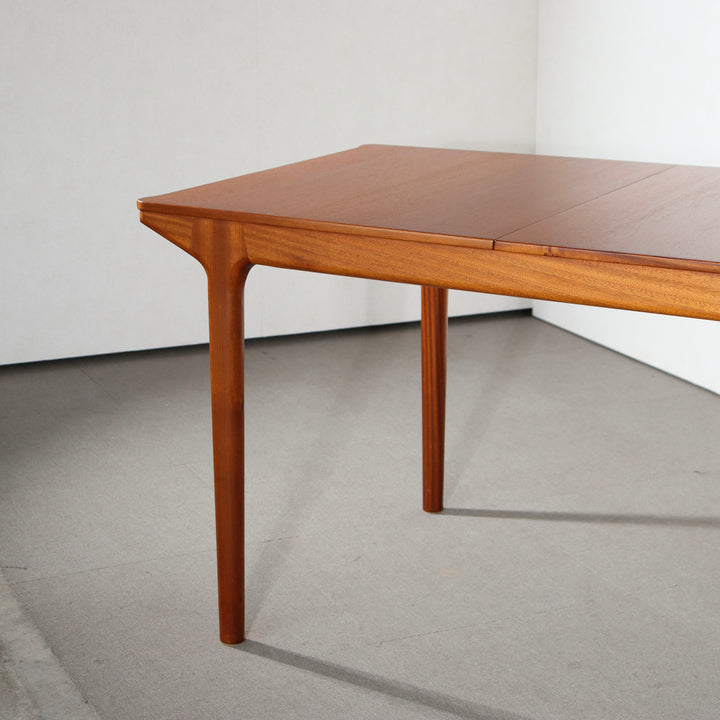 【comingsoon!】 MCINTOSH RECTANGULAR DINING TABLE ItemCode-DAWN35