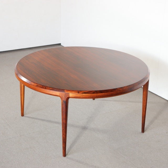 デンマーク製ラウンドコーヒーテーブル by Johannes Andersen【ヨハネスカット】 ItemCode-SKOV126 | 送料込