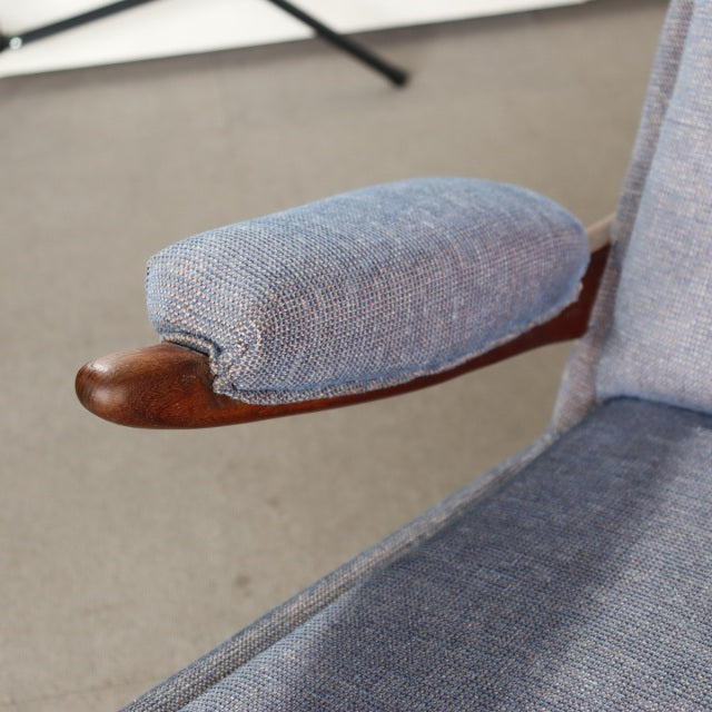 【T様専用】「Greaves & Thomasが作ったからベッドのような座り心地！？」の巻　グリーブスアンドトーマス　 二人掛けソファ　張替済み　商品番号23104
