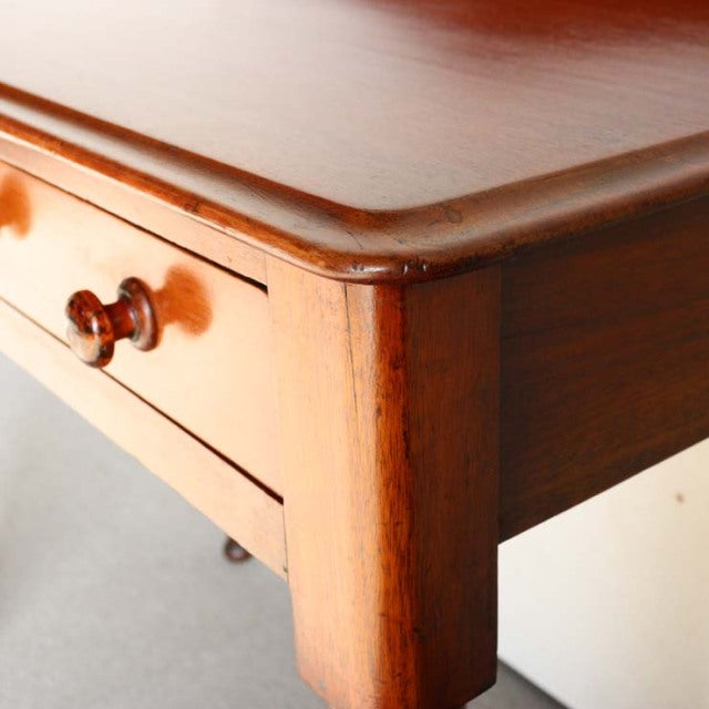 ヴィンテージでは消えた家具　Whole Table　アンティークのホールテーブル　商品番号25055