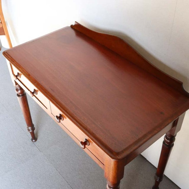 ヴィンテージでは消えた家具　Whole Table　アンティークのホールテーブル　商品番号25055