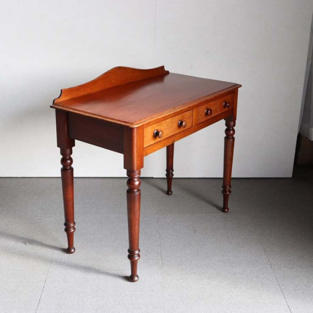 ヴィンテージでは消えた家具　Whole Table　アンティークのホールテーブル　商品番号25055