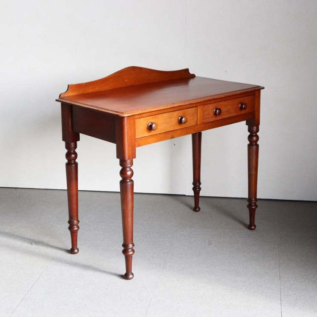 ヴィンテージでは消えた家具　Whole Table　アンティークのホールテーブル　商品番号25055