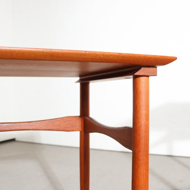 デンマーク製ネストテーブル designed by Poul Hundevad【しょうちゅうだい】　ItemCode-SKOV64 | 送料込