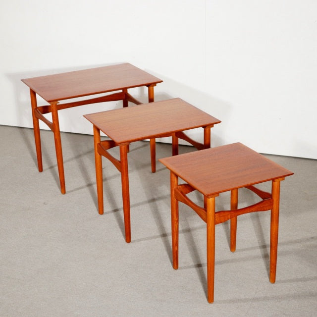 デンマーク製ネストテーブル designed by Poul Hundevad【しょうちゅうだい】　ItemCode-SKOV64 | 送料込