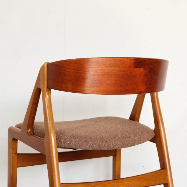 Henning Kjaernulf/model72/ダイニングチェア　デンマーク製　世界の尾州ウールにて座面張替済　送料込　２脚目以降割引有 商品番号30094b
